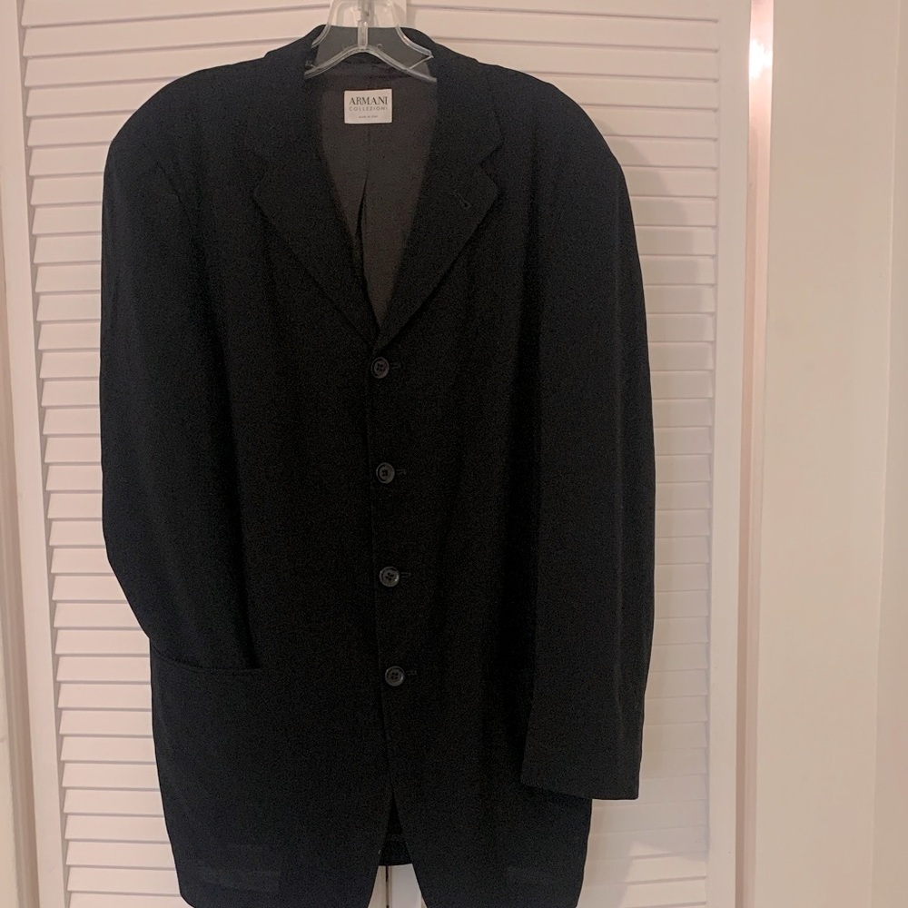 Giorgio Armani Men's Elegant Black Blazer